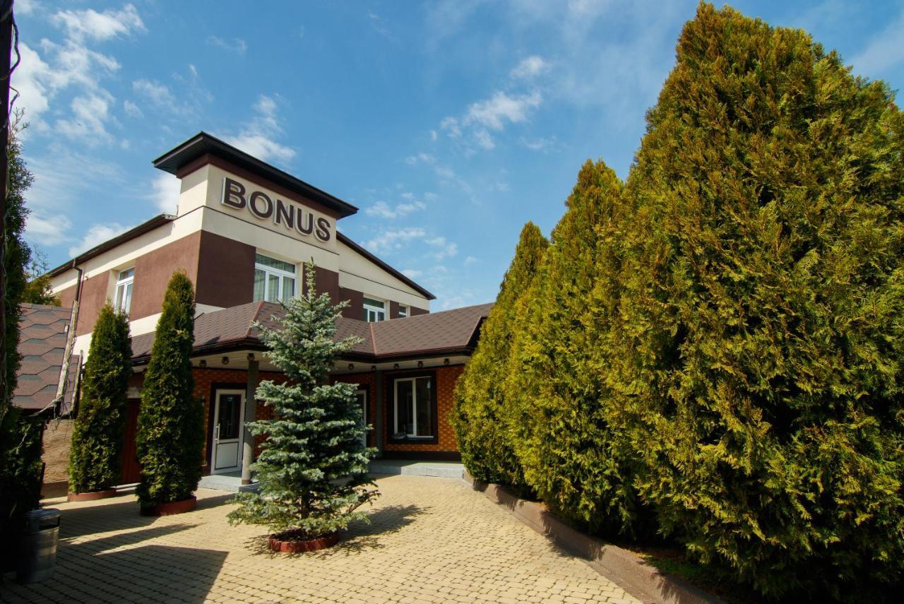 Bonus Aparthotel Vinnytsia Exteriör bild