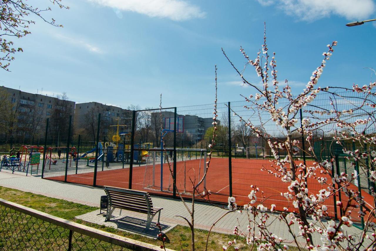 Bonus Aparthotel Vinnytsia Exteriör bild