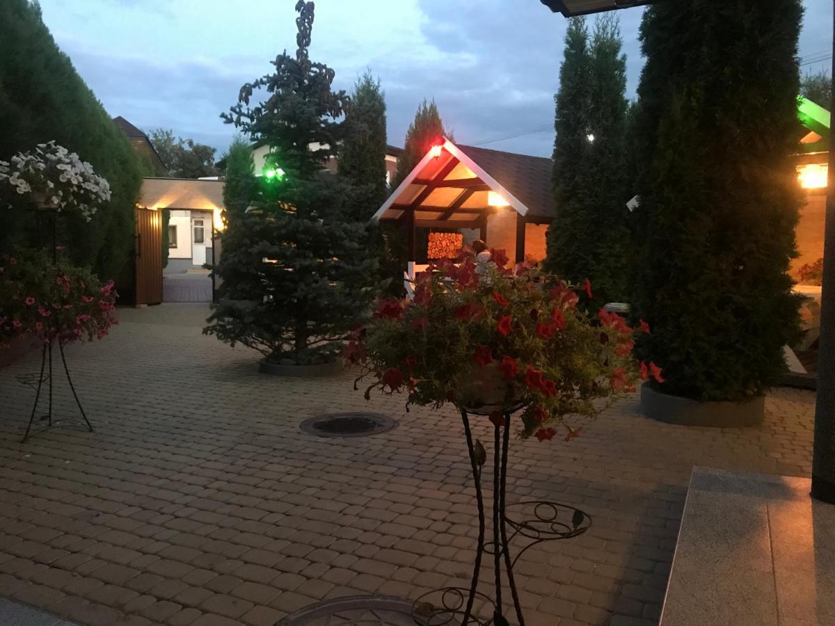 Bonus Aparthotel Vinnytsia Exteriör bild